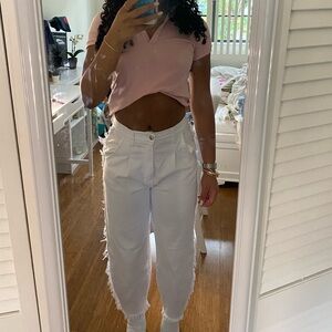 White jeans rips on sides / ruffle 💝💝